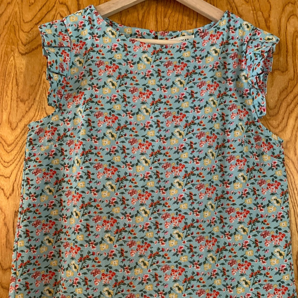 Cottage Floral Ruffle Sleeve Blouse